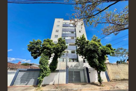 Apartamento para alugar com 60m², 2 quartos e 1 vagaFachada do Prédio