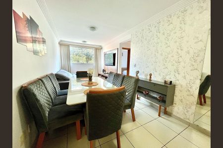 Apartamento para alugar com 60m², 2 quartos e 1 vagaSala 