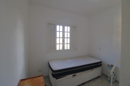 Casa de condomínio à venda com 180m², 3 quartos e 3 vagasQuarto 2