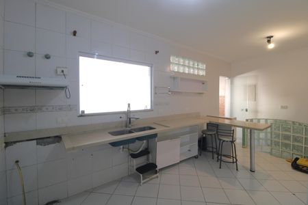 Casa de condomínio à venda com 180m², 3 quartos e 3 vagasCozinha