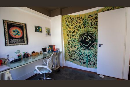 Casa à venda com 155m², 5 quartos e 2 vagasSuíte 1