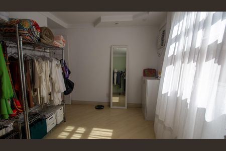 Casa à venda com 155m², 5 quartos e 2 vagasQuarto 2