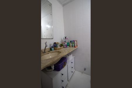 Casa à venda com 155m², 5 quartos e 2 vagasBanheiro da Suíte 2