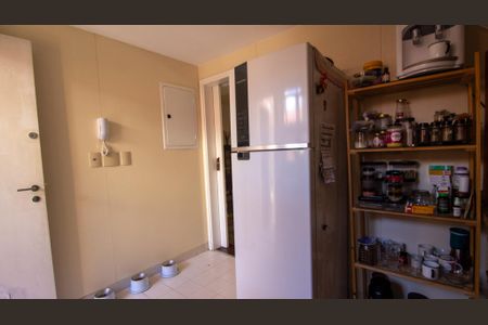 Casa à venda com 155m², 5 quartos e 2 vagasCozinha e Área de Serviço