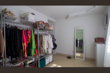 Casa à venda com 155m², 5 quartos e 2 vagasQuarto 2