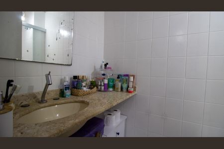 Casa à venda com 155m², 5 quartos e 2 vagasBanheiro da Suíte 2