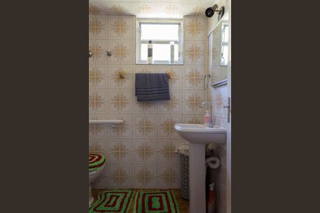 Casa à venda com 177m², 3 quartos e 1 vagaBanheiro