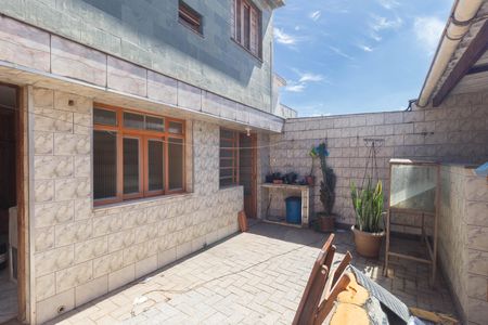 Casa à venda com 138m², 4 quartos e 2 vagas Casa à venda com 138m², 4 quartos e 2 vagasGaragem/Quintal