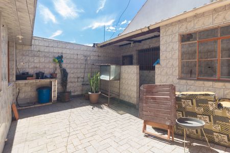 Casa à venda com 138m², 4 quartos e 2 vagas Casa à venda com 138m², 4 quartos e 2 vagasGaragem/Quintal