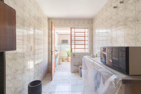 Casa à venda com 138m², 4 quartos e 2 vagas Casa à venda com 138m², 4 quartos e 2 vagasEdícula - Cozinha