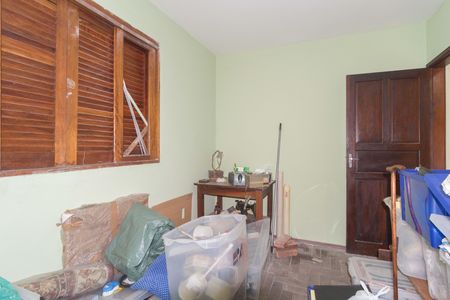 Casa à venda com 138m², 4 quartos e 2 vagas Casa à venda com 138m², 4 quartos e 2 vagasEdícula - Quarto 1