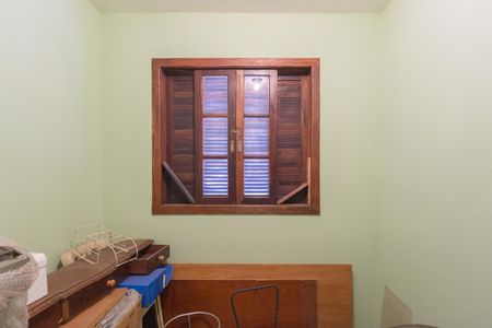 Casa à venda com 138m², 4 quartos e 2 vagas Casa à venda com 138m², 4 quartos e 2 vagasEdícula - Quarto 2