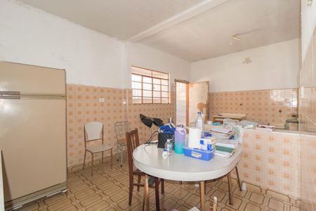 Casa à venda com 138m², 4 quartos e 2 vagas Casa à venda com 138m², 4 quartos e 2 vagasCozinha