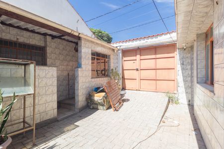 Casa à venda com 138m², 4 quartos e 2 vagas Casa à venda com 138m², 4 quartos e 2 vagasGaragem/Quintal