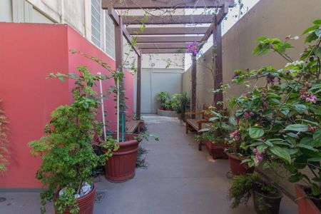 Apartamento à venda com 104m², 2 quartos e 1 vagaÁrea comum