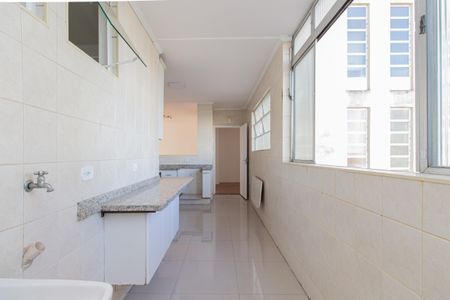 Apartamento à venda com 104m², 2 quartos e 1 vagaÁrea de Serviço