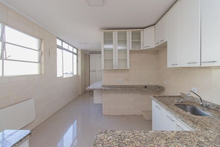 Apartamento à venda com 104m², 2 quartos e 1 vagaCozinha