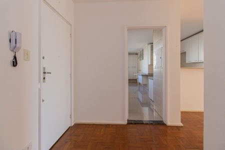 Apartamento à venda com 104m², 2 quartos e 1 vagaHall do apartamento