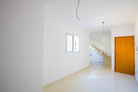 Apartamento para alugar com 84m², 2 quartos e 1 vaga Apartamento para alugar com 84m², 2 quartos e 1 vagaSala