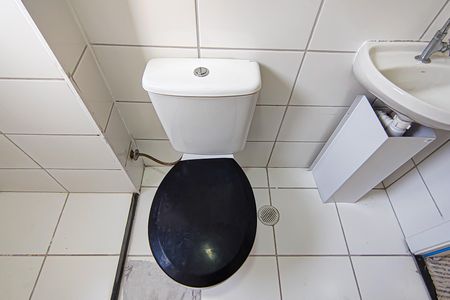 Apartamento à venda com 45m², 2 quartos e sem vagaBanheiro