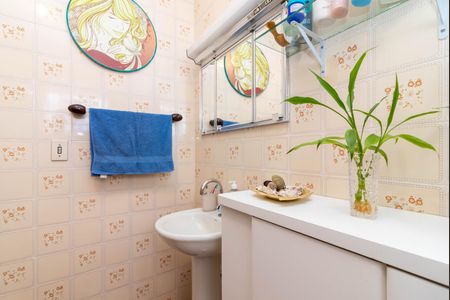 Casa à venda com 248m², 2 quartos e 4 vagasBanheiro