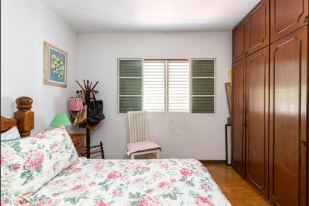 Casa à venda com 248m², 2 quartos e 4 vagasQuarto 1