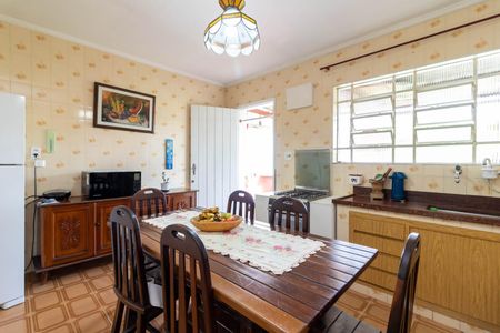 Casa à venda com 248m², 2 quartos e 4 vagasCozinha