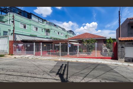 Casa à venda com 248m², 2 quartos e 4 vagasFachada