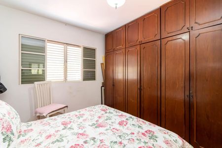 Casa à venda com 248m², 2 quartos e 4 vagasQuarto 1