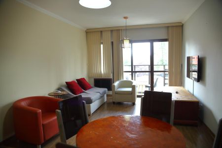 Apartamento para alugar com 65m², 2 quartos e 1 vagaSala