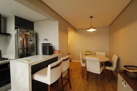 Apartamento à venda com 66m², 2 quartos e 1 vagaSala