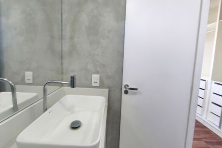 Apartamento à venda com 72m², 3 quartos e 2 vagasBanheiro da Suíte