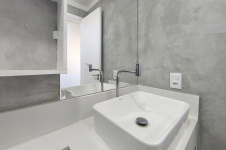 Apartamento à venda com 72m², 3 quartos e 2 vagasBanheiro da Suíte