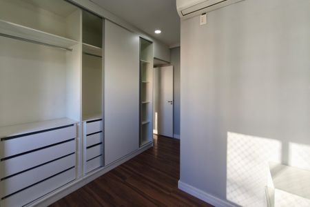 Apartamento à venda com 72m², 3 quartos e 2 vagasSuíte