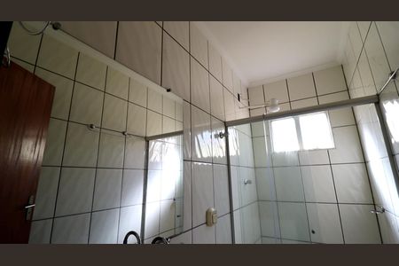 Casa para alugar com 172m², 3 quartos e 2 vagasBanheiro Social