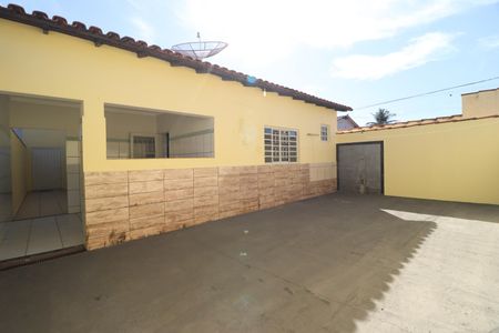 Casa para alugar com 172m², 3 quartos e 2 vagasQuintal