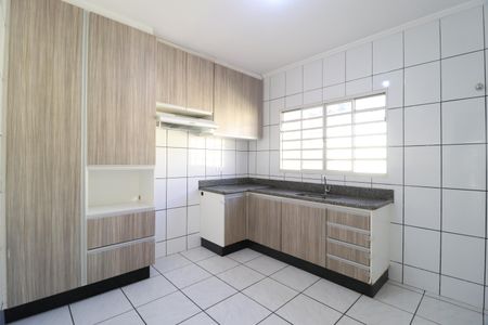 Casa para alugar com 172m², 3 quartos e 2 vagasCozinha