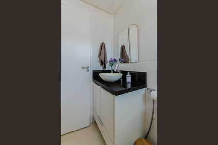 Apartamento à venda com 70m², 2 quartos e 2 vagasBanheiro da Suíte