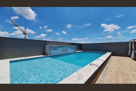Apartamento à venda com 25m², 1 quarto e sem vagaÁrea comum - Piscina