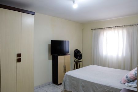 Casa à venda com 164m², 3 quartos e 2 vagas Casa à venda com 164m², 3 quartos e 2 vagasQuarto 3 - Suíte