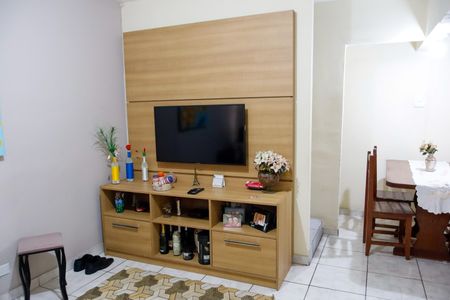 Casa à venda com 164m², 3 quartos e 2 vagas Casa à venda com 164m², 3 quartos e 2 vagassala