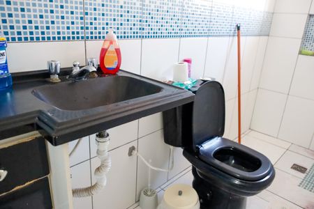 Casa à venda com 164m², 3 quartos e 2 vagas Casa à venda com 164m², 3 quartos e 2 vagasBanheiro da Suíte 3