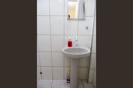 Casa à venda com 164m², 3 quartos e 2 vagas Casa à venda com 164m², 3 quartos e 2 vagasBanheiro