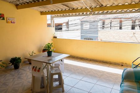 Casa à venda com 164m², 3 quartos e 2 vagas Casa à venda com 164m², 3 quartos e 2 vagasSacada