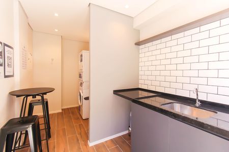 Apartamento para alugar com 24m², 1 quarto e sem vaga Apartamento para alugar com 24m², 1 quarto e sem vagaÁrea comum - Lavanderia