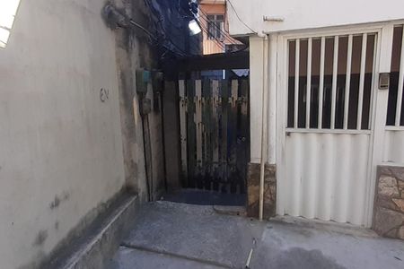 Casa à venda com 90m², 1 quarto e sem vagaFachada 
