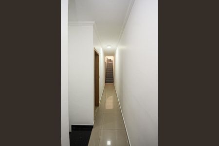 Casa à venda com 100m², 3 quartos e 2 vagas Casa à venda com 100m², 3 quartos e 2 vagasCorredor