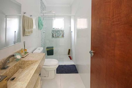 Casa à venda com 100m², 3 quartos e 2 vagas Casa à venda com 100m², 3 quartos e 2 vagasBanheiro Social 1