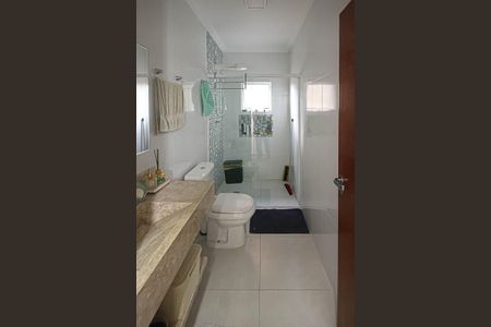 Casa à venda com 100m², 3 quartos e 2 vagas Casa à venda com 100m², 3 quartos e 2 vagasBanheiro Social 1