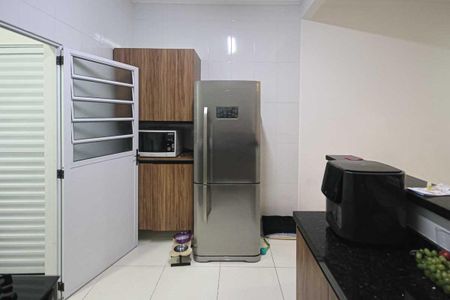 Casa à venda com 100m², 3 quartos e 2 vagas Casa à venda com 100m², 3 quartos e 2 vagasCozinha